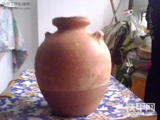 昨天挖到的陶器，3个在一窝