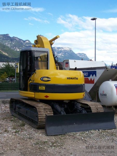 Komatsu PC 128 US