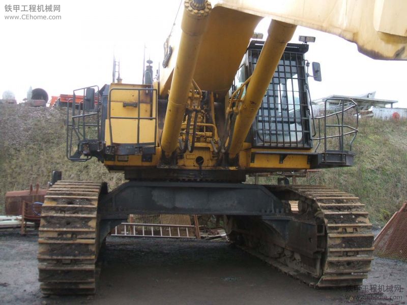 Komatsu PC 1100