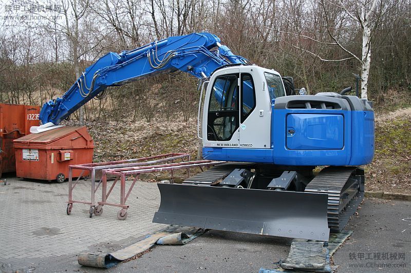 New Holland E235B SR