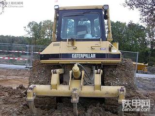 Cat D6M