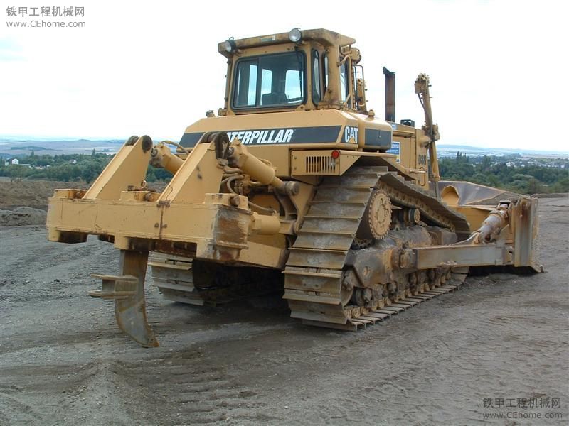 Cat D8N