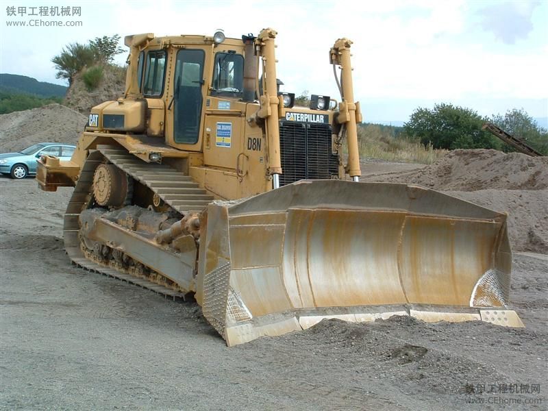 Cat D8N