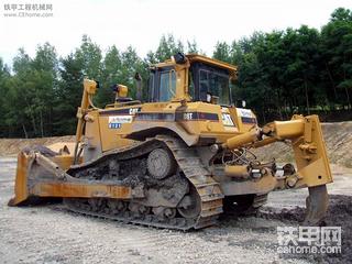 Cat D8T