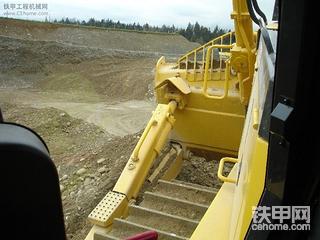 Komatsu D155AX