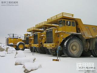 小松轮式装载机 WA700