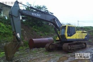 大家来猜猜这是什么挖机，考考你的眼力。