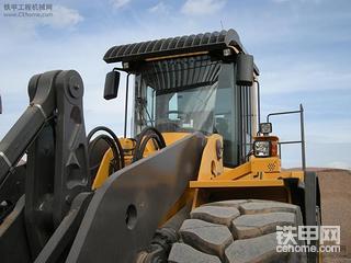 沃尔沃轮式装载机L220F