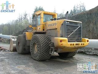 沃尔沃轮式装载机 L 330E