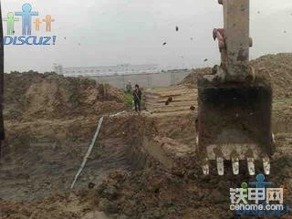 日立和小松合作