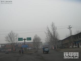 哎..............！ 这个月白干啦！  轮胎又炸啦！  还换了液压泵！