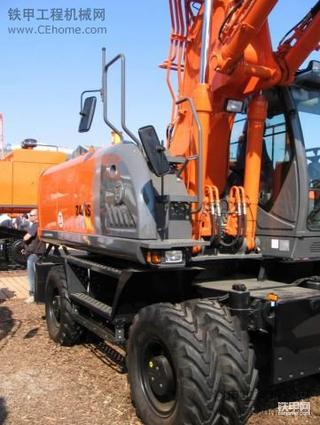 日立ZX210W-3美图