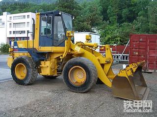 小松轮式装载机WA 180