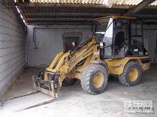 小型卡特轮式装载机906