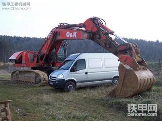 特雷克斯系列之 Rh 23挖掘機