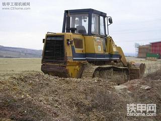 小松履带D66S装载机 老机型哦