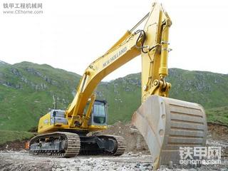 纽荷兰E 485 B挖掘机