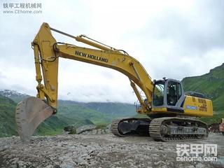 纽荷兰E 485 B挖掘机