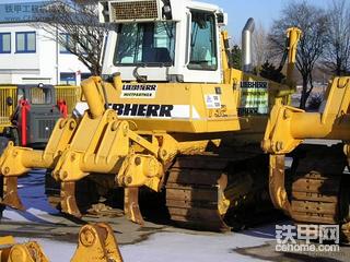 利勃海尔 PR 732推土机