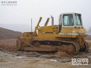 利勃海尔 PR 732推土机