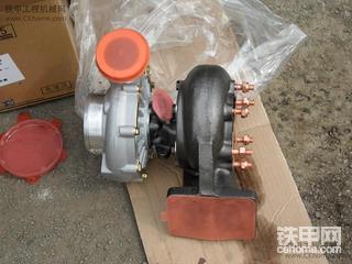 斯太尔加长拖车换废气涡轮增压器