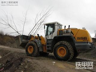 利勃海尔轮式装载机系列之L 556