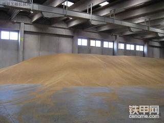 利勃海尔L 528轮式装载机