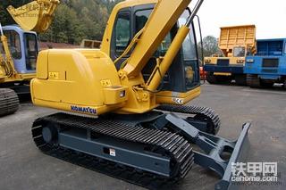 小松PC60履带挖掘机
