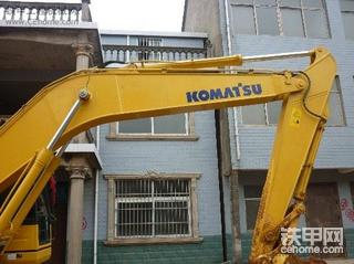 自己的挖机，乱拍的，拍的不好！！！