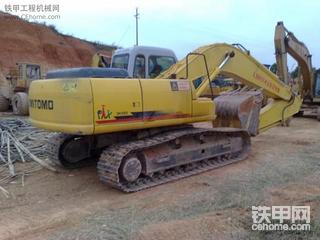 今年在梧州干的工地（泥好松（进口住友200-A3）一天装250车（8小时）
