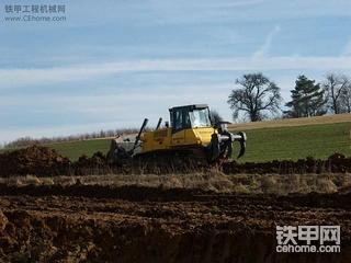 纽荷兰D180 推土机