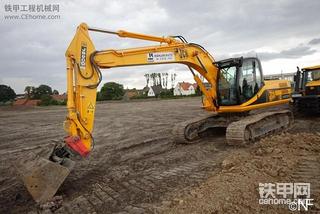 [其他品牌] 杰西博(JCB) JS 220 LC履带挖掘机