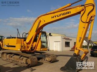 现代Hyundai 210LC-7履带挖掘机