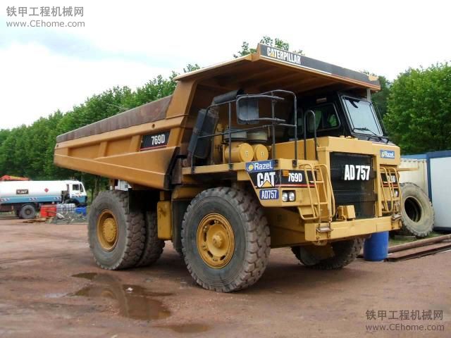 卡特（Caterpillar ）礦卡系列之 769 D 礦卡