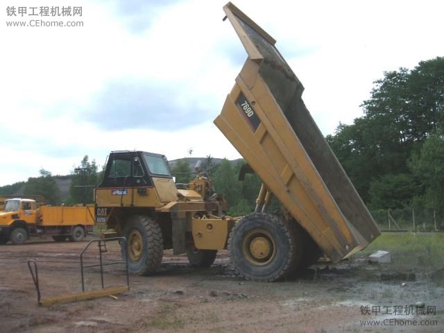 卡特（Caterpillar ）礦卡系列之 769 D 礦卡