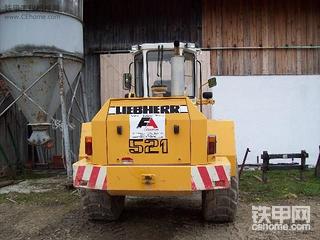 老款式的利勃海尔(Liebherr) L521轮式装载机