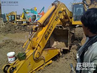 挖机也玩DIY：三一SY360C改装加长臂25米高清详细照片