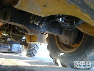 沃尔沃(Volvo )BL71两头忙