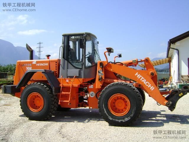 日立(Hitachi ）LX 170 E輪式裝載機(jī)