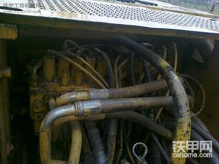 04年CAT320C   47W    机在长沙  联系电话13973161751