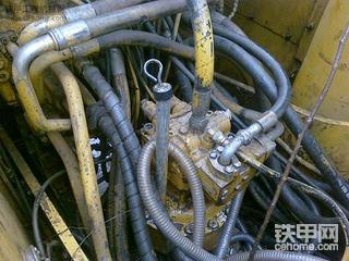 04年CAT320C   47W    机在长沙  联系电话13973161751