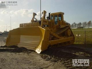 新卡特（Caterpillar） D 11 N推土机+  音乐