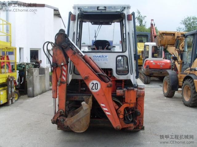 早期的久保田（Kubota） R 510 Allrad 4x4兩頭忙