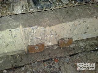 【秀工装】三一小挖加装护轨器