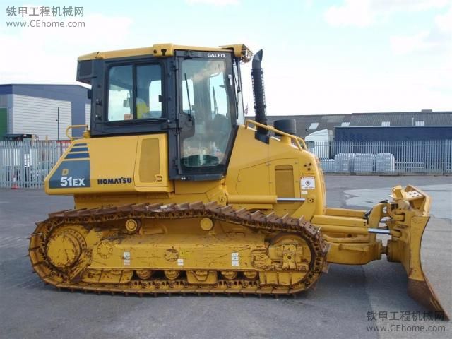 小松(Komatsu) D51EX-22 推土機