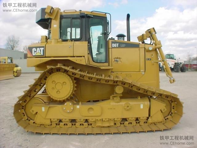 卡特(Caterpillar )D6T LGP 推土機