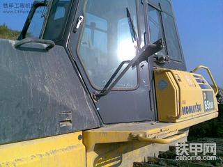 小松D85ESS  外观内饰