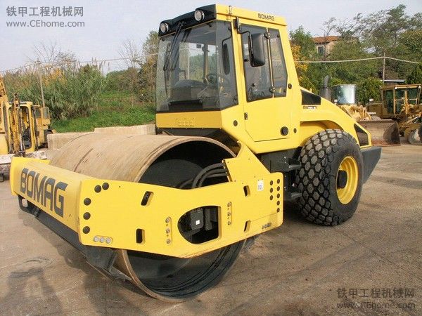 寶馬(Bomag) BW213壓路機(jī)+音樂