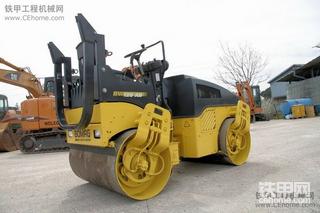 宝马（Bomag ）BW 120AD-4振动压路机
