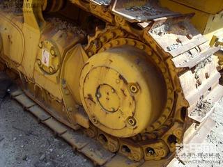 传几张我们自己用的小松D65E推土机